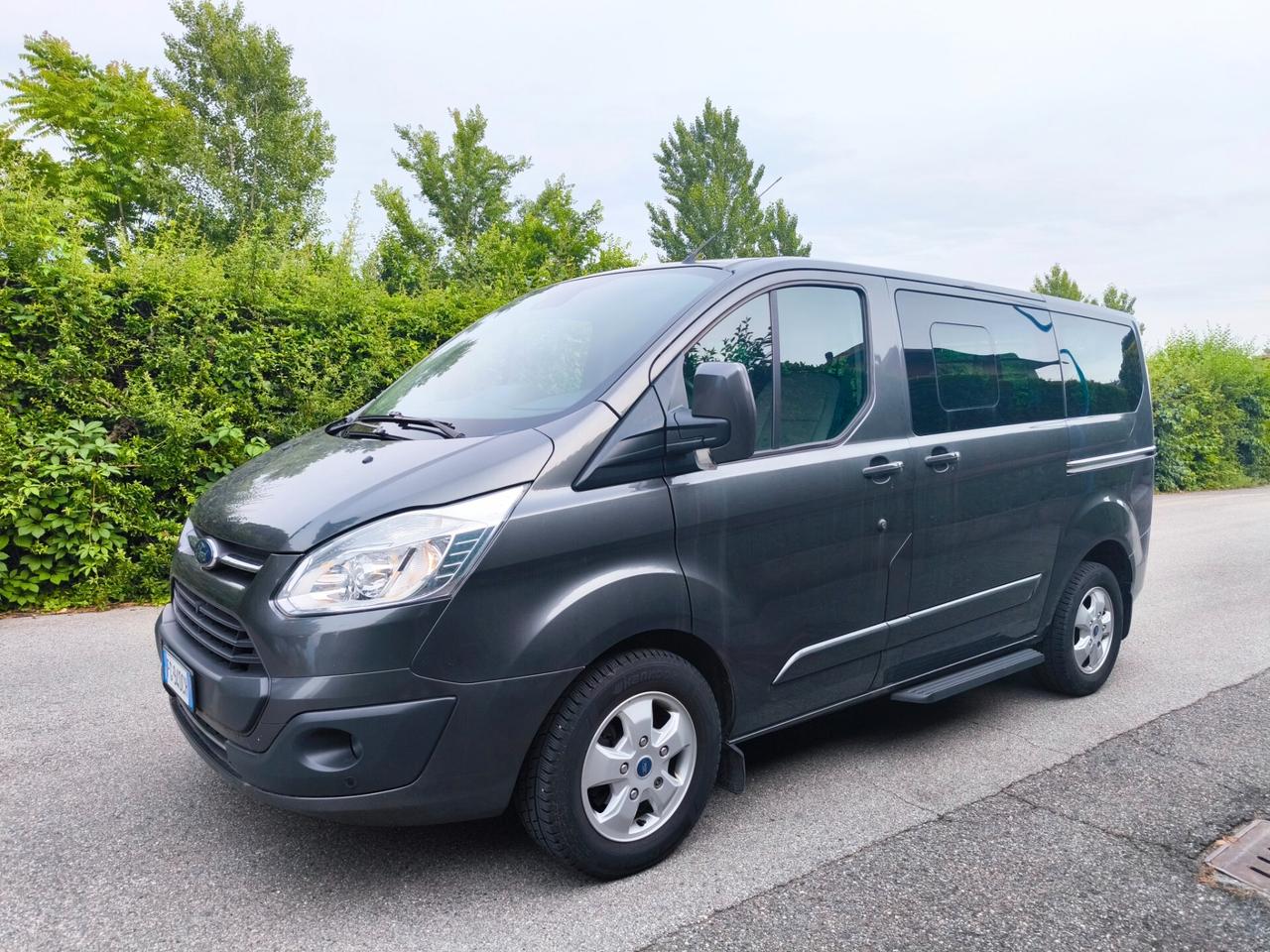 FORD TOURNEO CUSTOM – TITANIUM-2016- EURO 6-GANCIO TRAINO