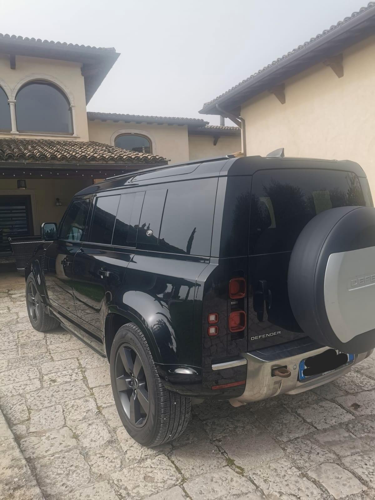 Land Rover Defender 110 3.0D I6 300 CV AWD Auto SE