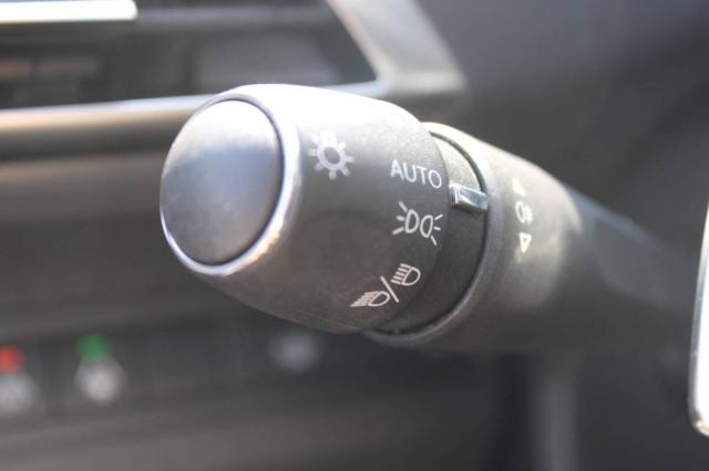 Peugeot 3008 II 1.5 bluehdi GT s&s 130cv AUTO con Navi e CarPlay
