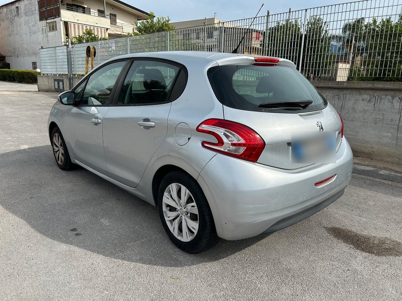 Peugeot 208 1.2 VTi 82CV - 2013 Motore Rotto