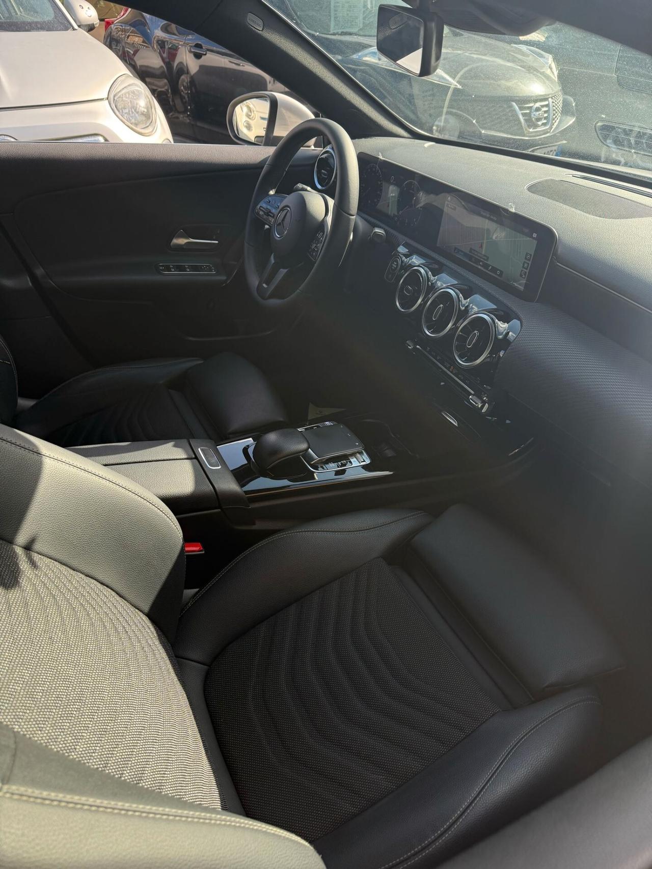 MERCEDES A180 1,5 CAMBIO AUTOMATICO