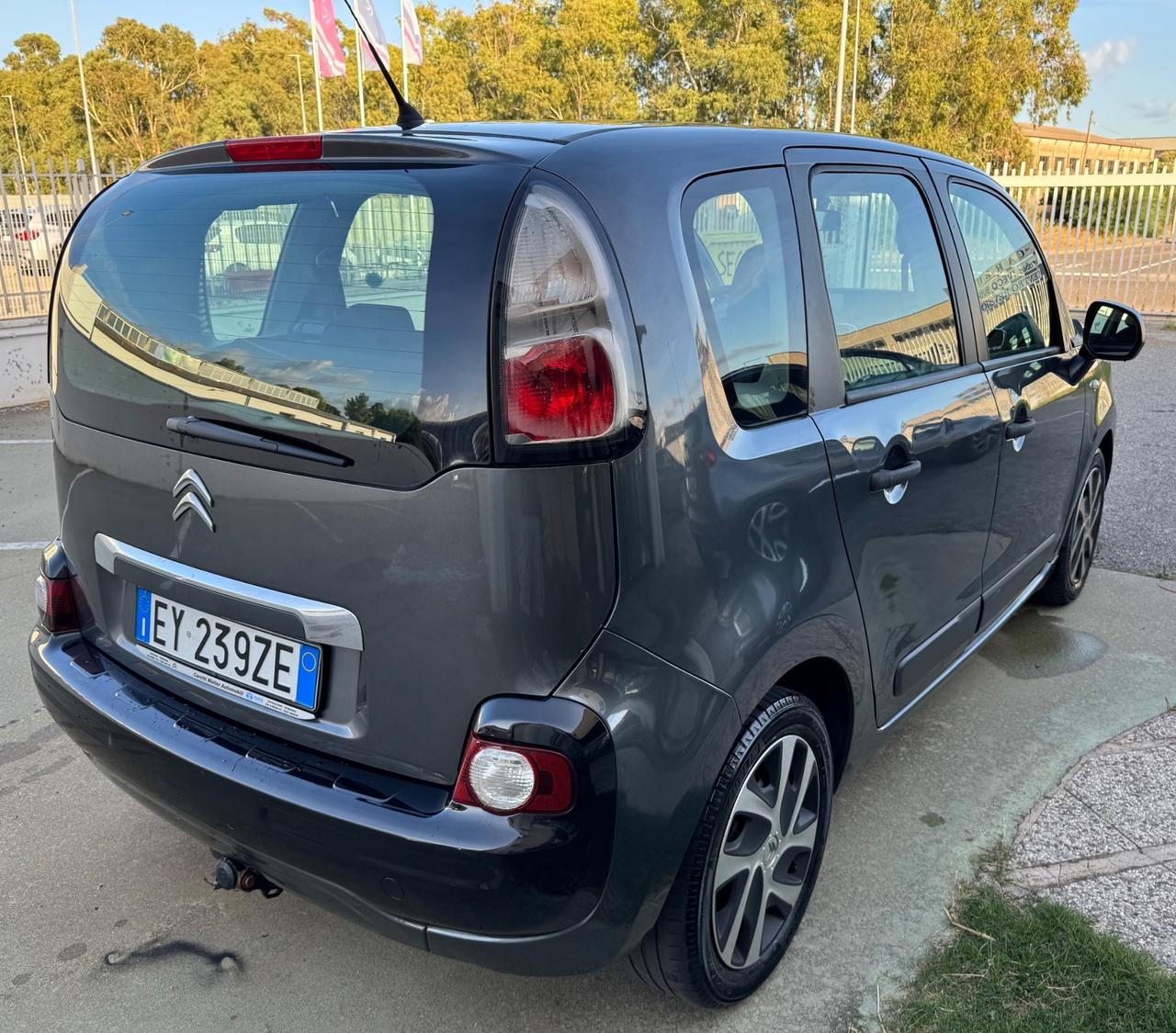 Citroen C3 Picasso 1.6 HDi 92CV -GANCIO TRAINO-