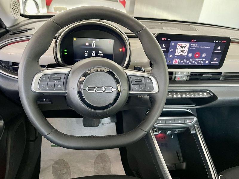 FIAT 600 1.2 hybrid 145cv auto - AZIENDALE
