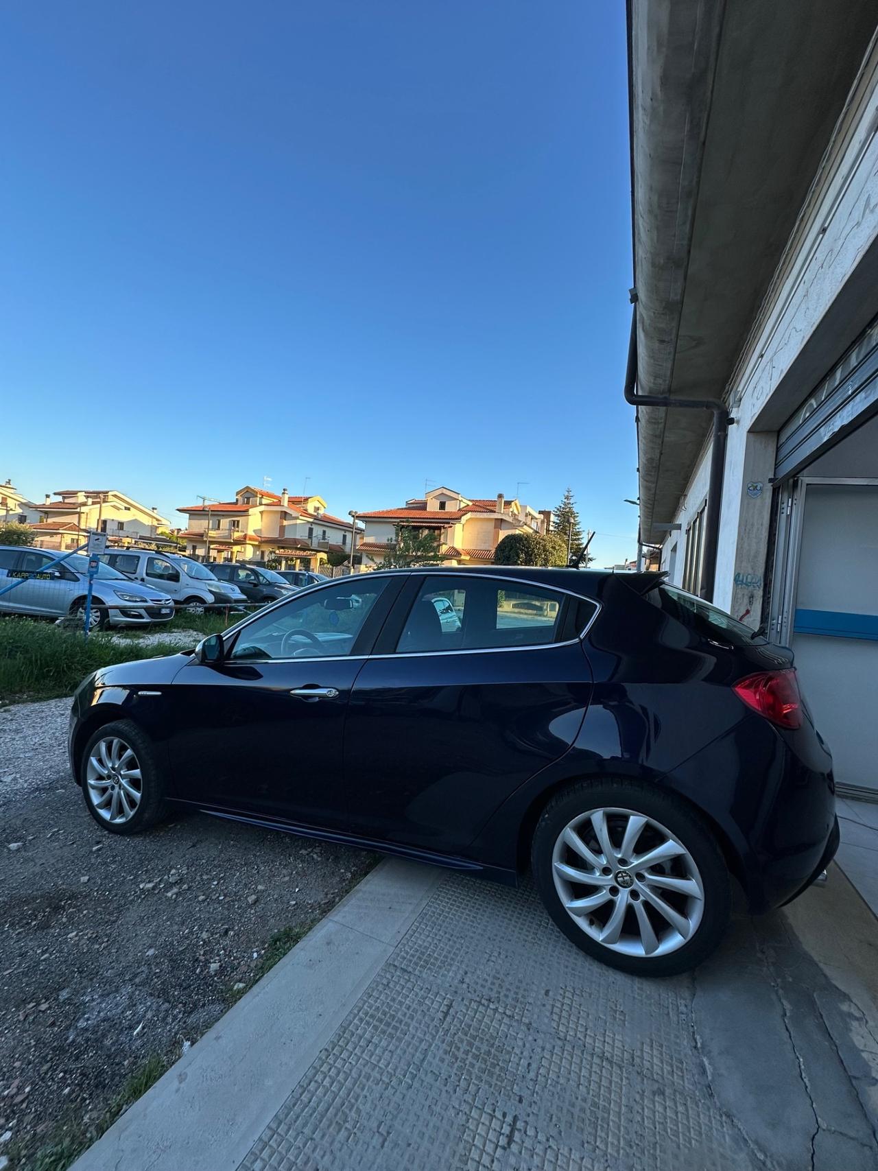Alfa Romeo Giulietta 1.6 JTDm-2 105 CV Exclusive