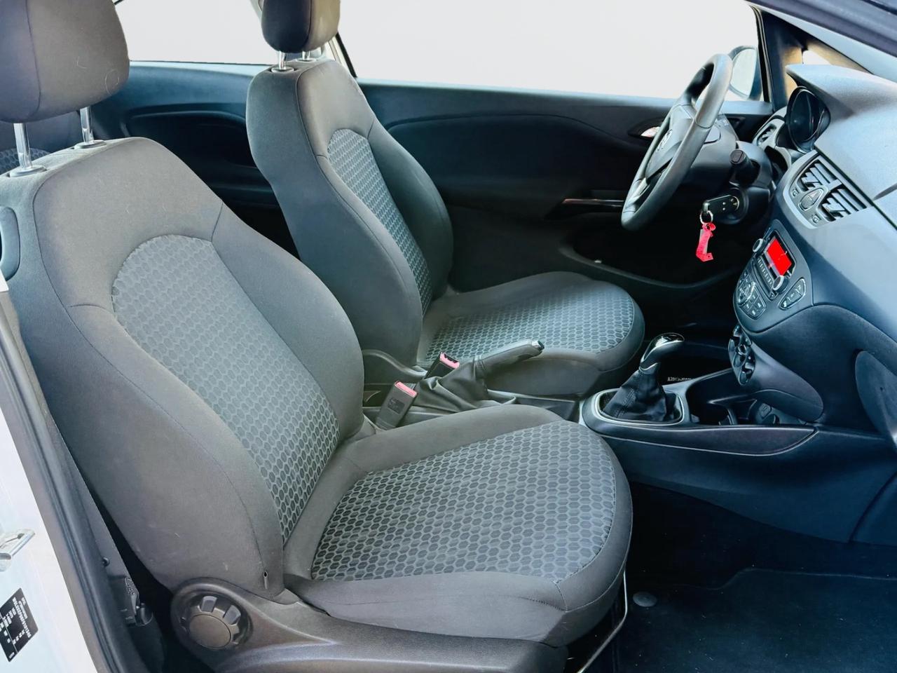 Opel CORSA 1.4 90 CV* 3 porte Cosmo*NEOPATENTATI*AUTOMATICA*90 MILA KM*
