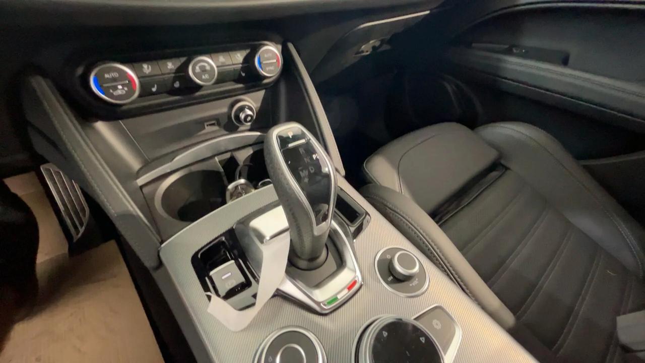 Alfa Romeo Stelvio 2.2 Turbodiesel 210 CV AT8 Q4 Veloce
