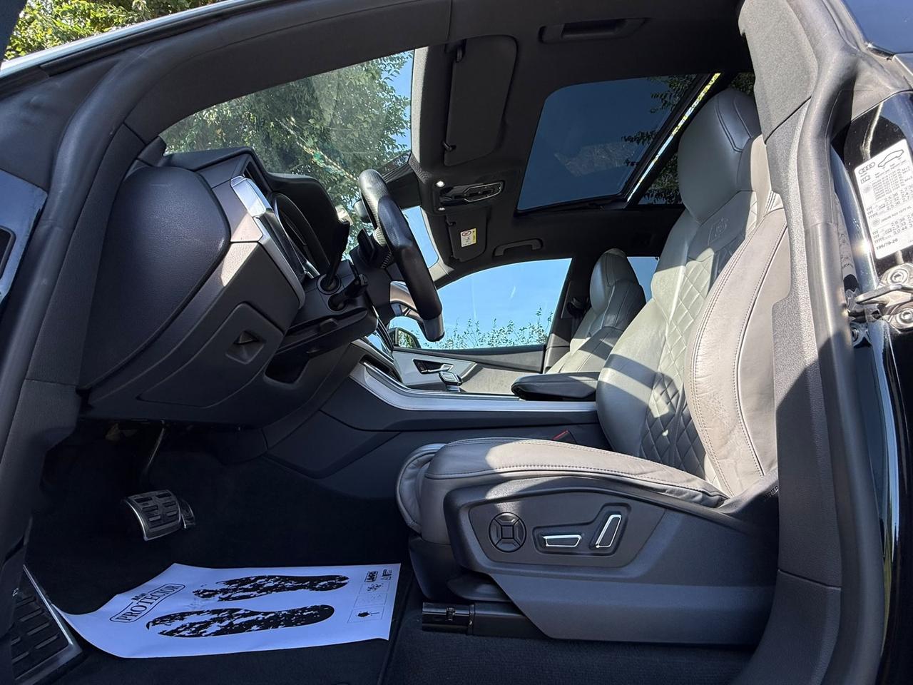 Audi Q8 55 TFSI quattro tiptronic Sport