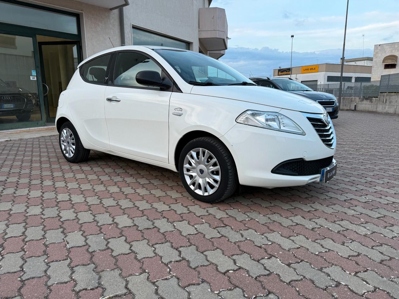 Lancia Ypsilon 1.3 MJT 16V 95 CV 5 porte S&S Elefantino