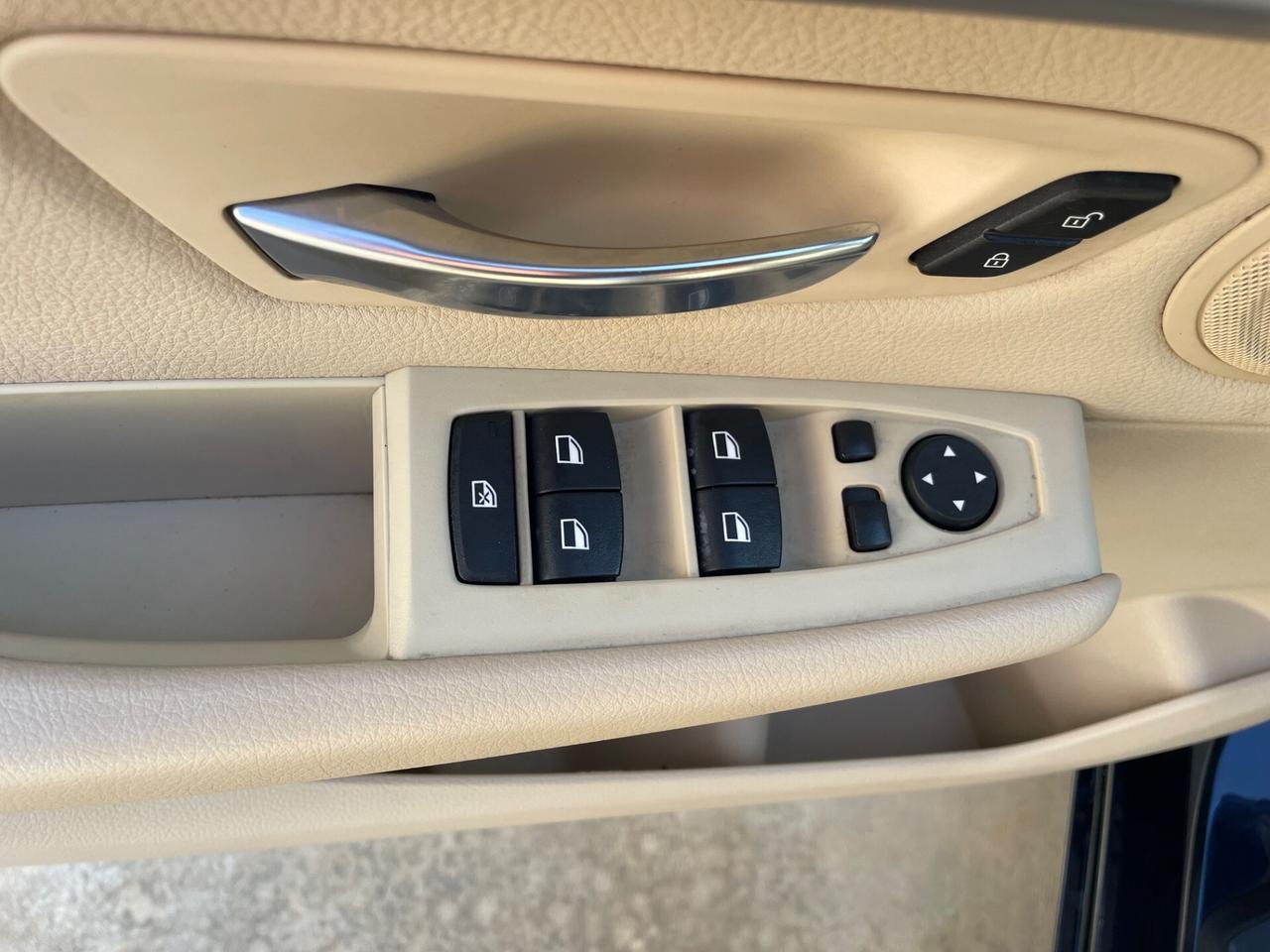 Bmw 2er Active Tourer 218d Luxury
