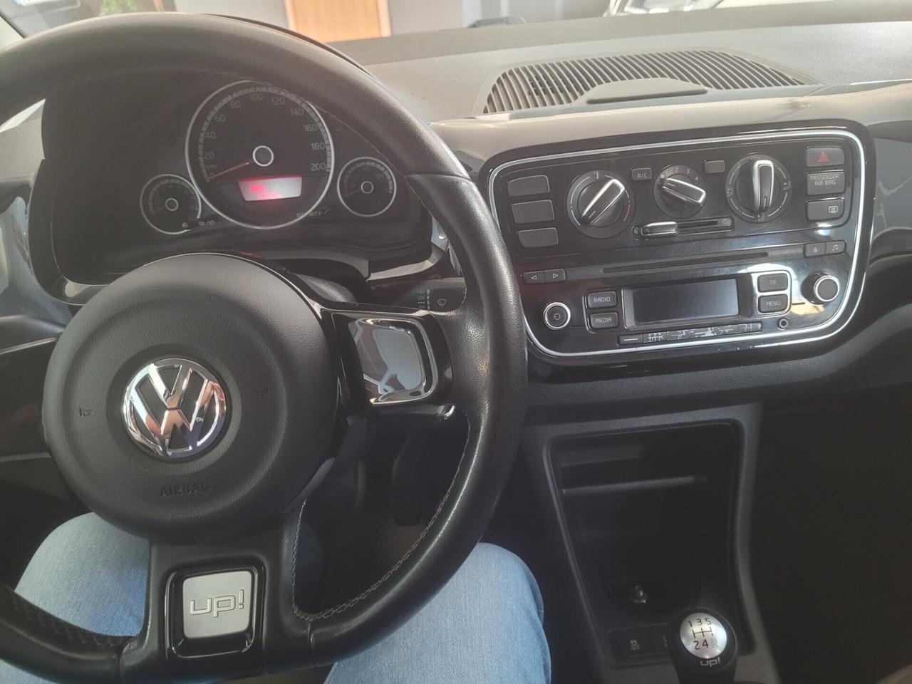Volkswagen up! UP CROSS