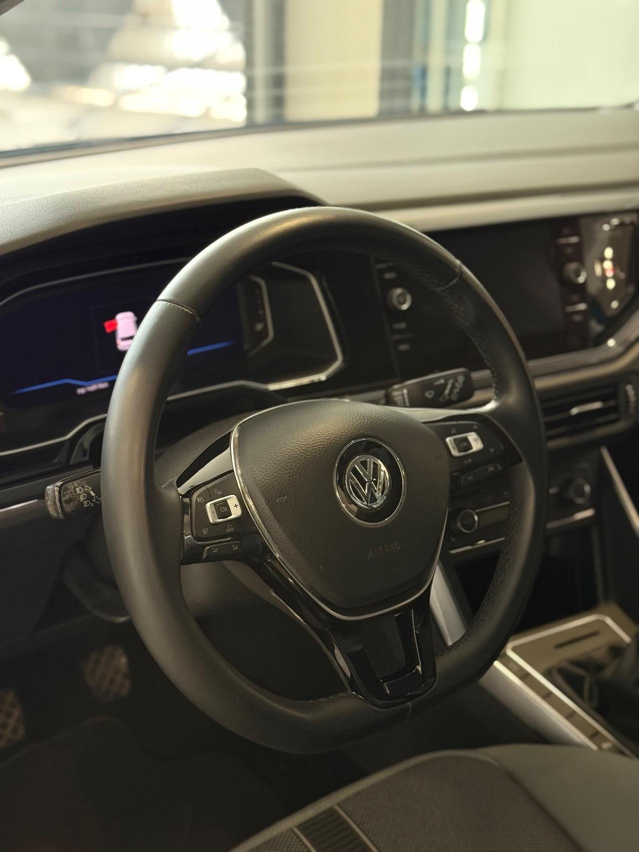 Volkswagen Polo 1.0 TSI 5p. Highline BlueMotion Technology R LINE