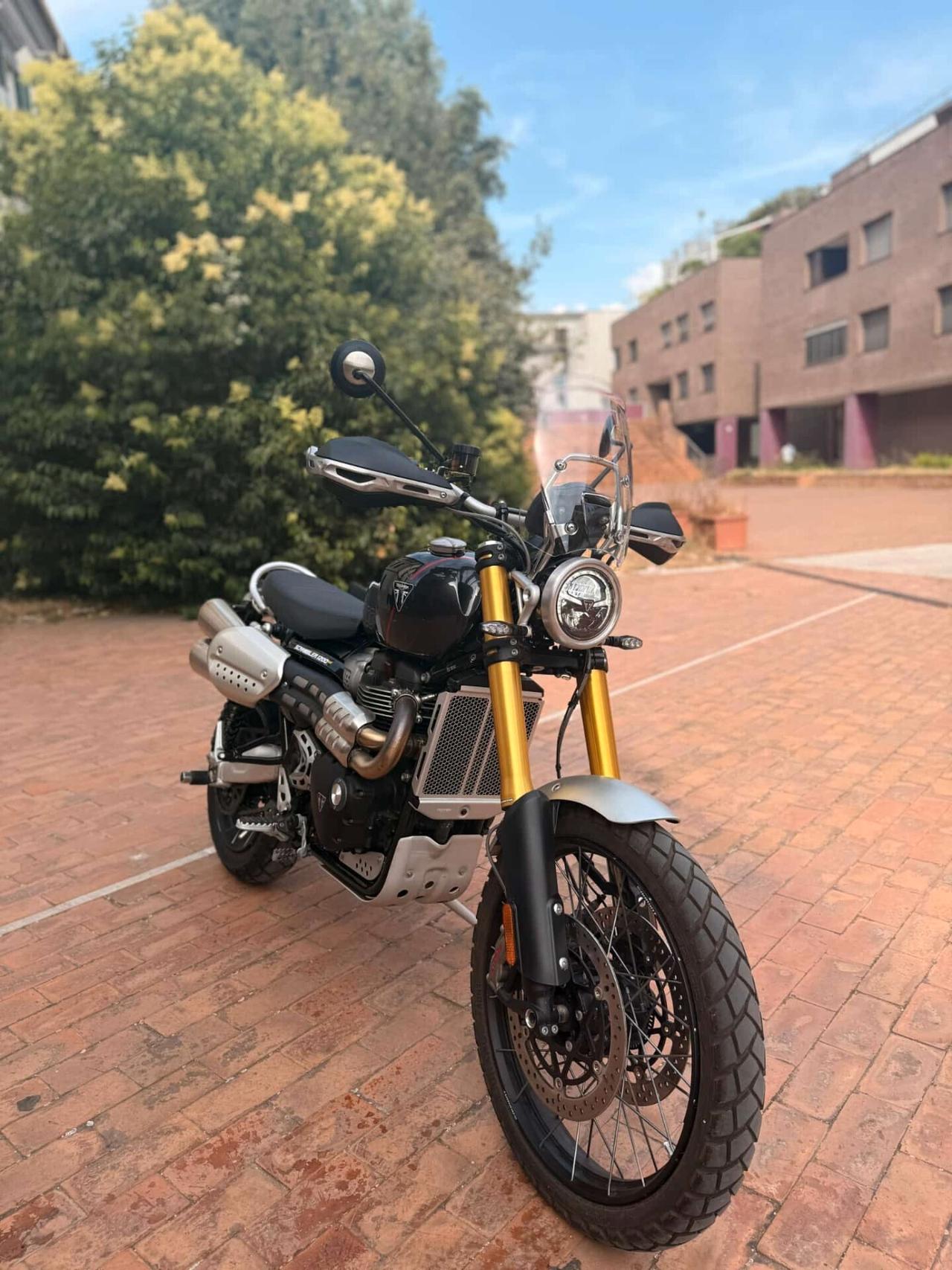TRIUMPH SCRAMBLER 1200 XE