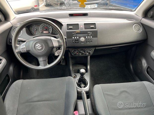 Suzuki Swift 1.3 5porte