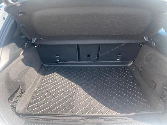 Mercedes-benz B 180 Automatic Premium