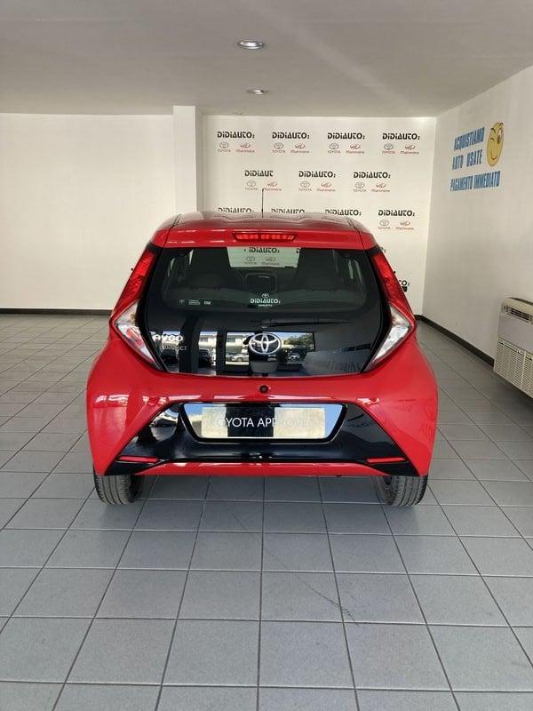 Toyota Aygo Connect 1.0 VVT-i 72 CV 5 porte x-play