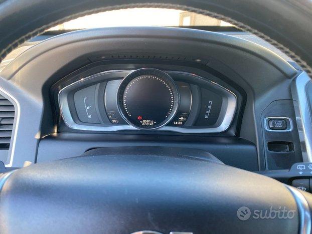 VOLVO XC60 D3 Business Geartronic Plus N1