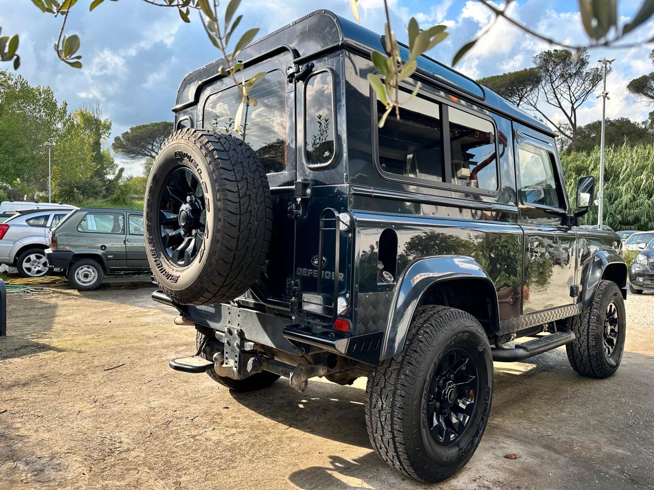 Land Rover Defender MPI GPL