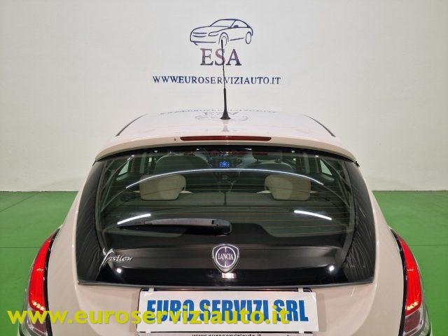 LANCIA Ypsilon 1.2 69 CV 5 porte Platinum