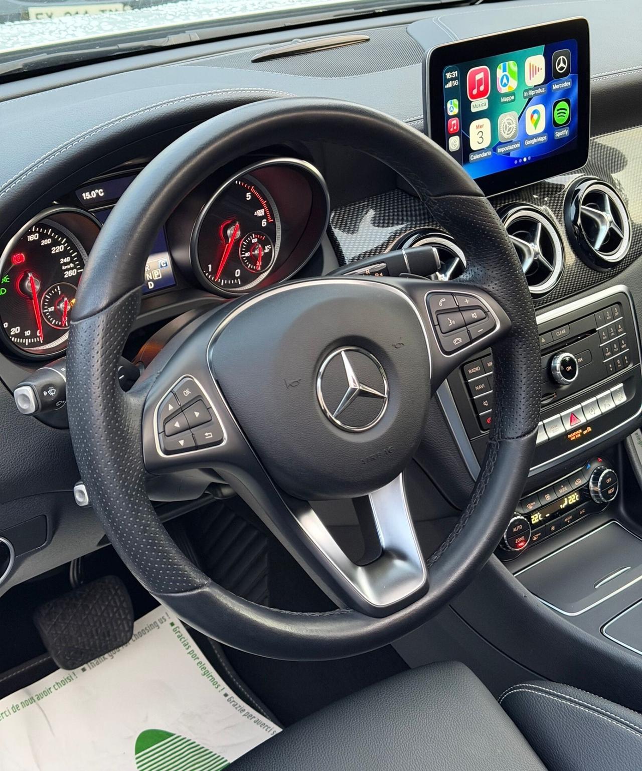 MERCEDES GLA 200D PREMIUM AMG NIGHT EDITION 136CV