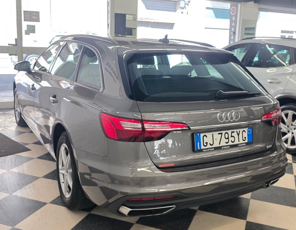 Audi A4 Avant 30 TDI/136 CV S tronic Business Advanced