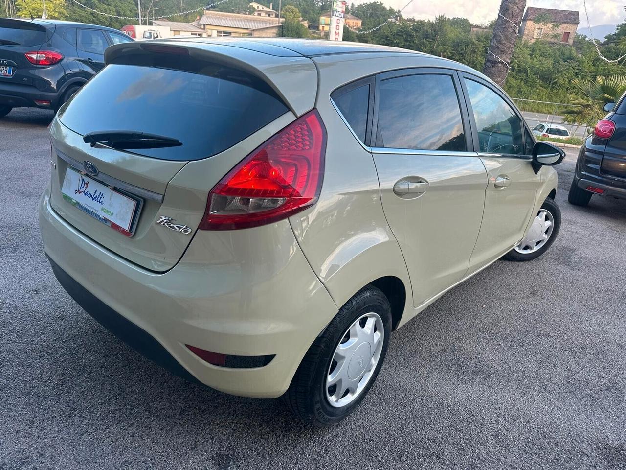 Ford Fiesta 1.4 TDCi 5p. Titanium NEOPATENTATI