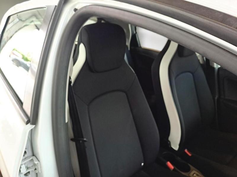 RENAULT ZOE LIFE R110 5 PORTE BERLINA