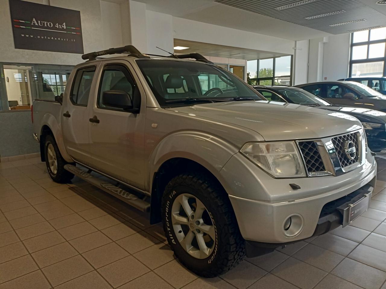 Nissan Navara Navara d.cab 2.5 dci LE 174cv*Automatico