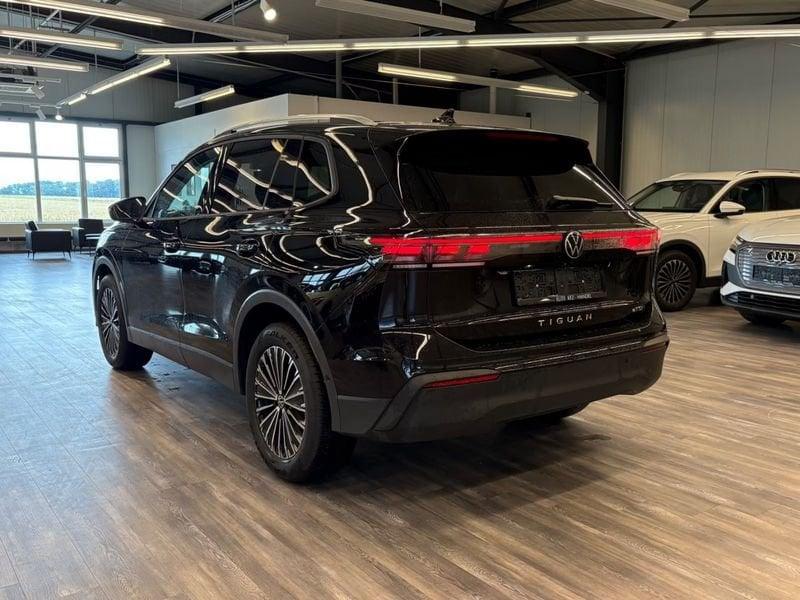 Volkswagen Tiguan Tiguan 1.5 eTSI 130 CV ACT DSG Life Camera Cockpit 18"