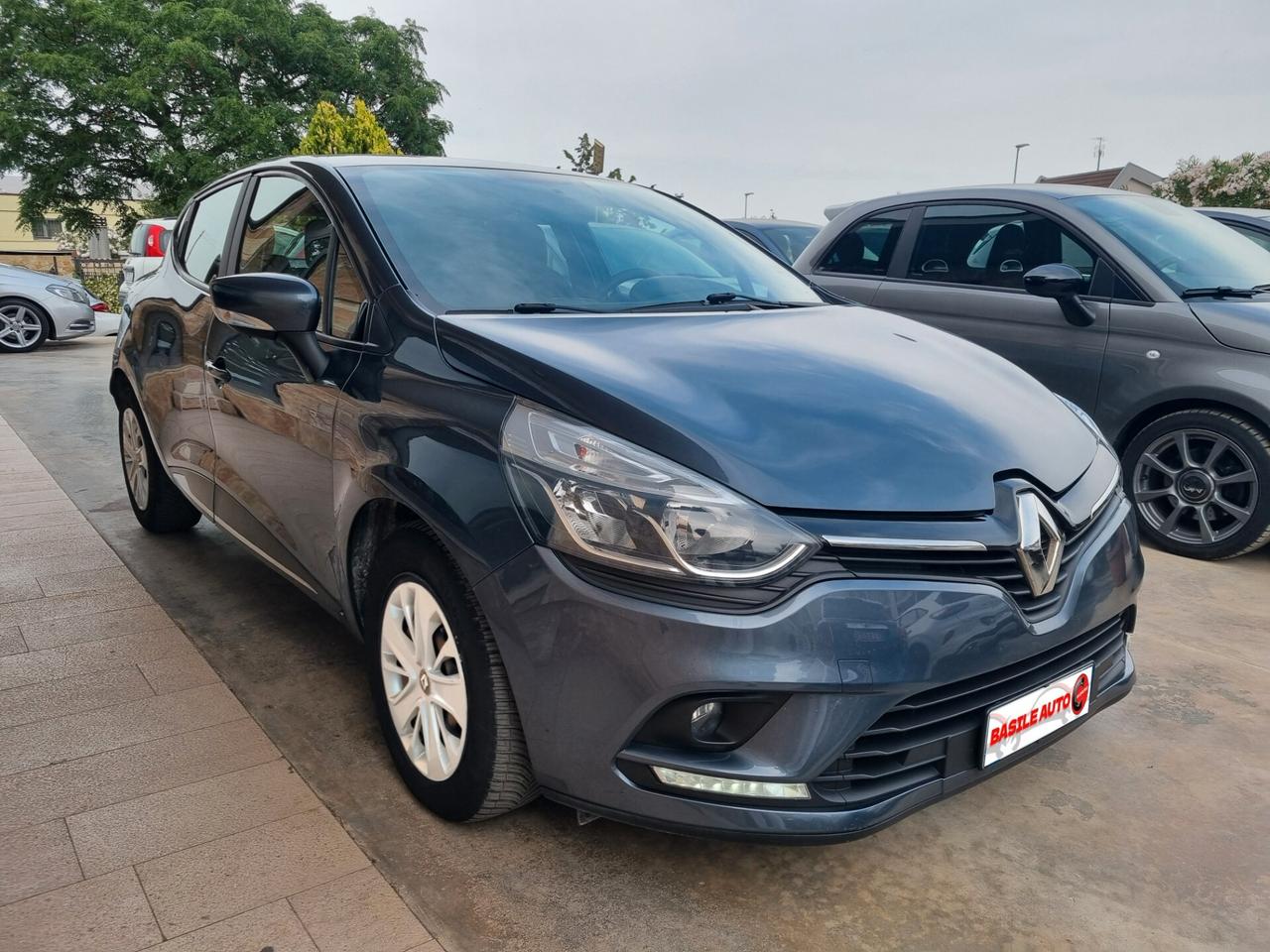 Renault Clio dCi 8V 90 CV 5 porte Moschino Intens