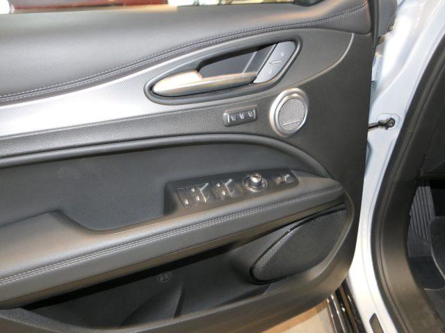 ALFA ROMEO Stelvio 2.0 Turbo 280 CV AT8 Q4 Veloce