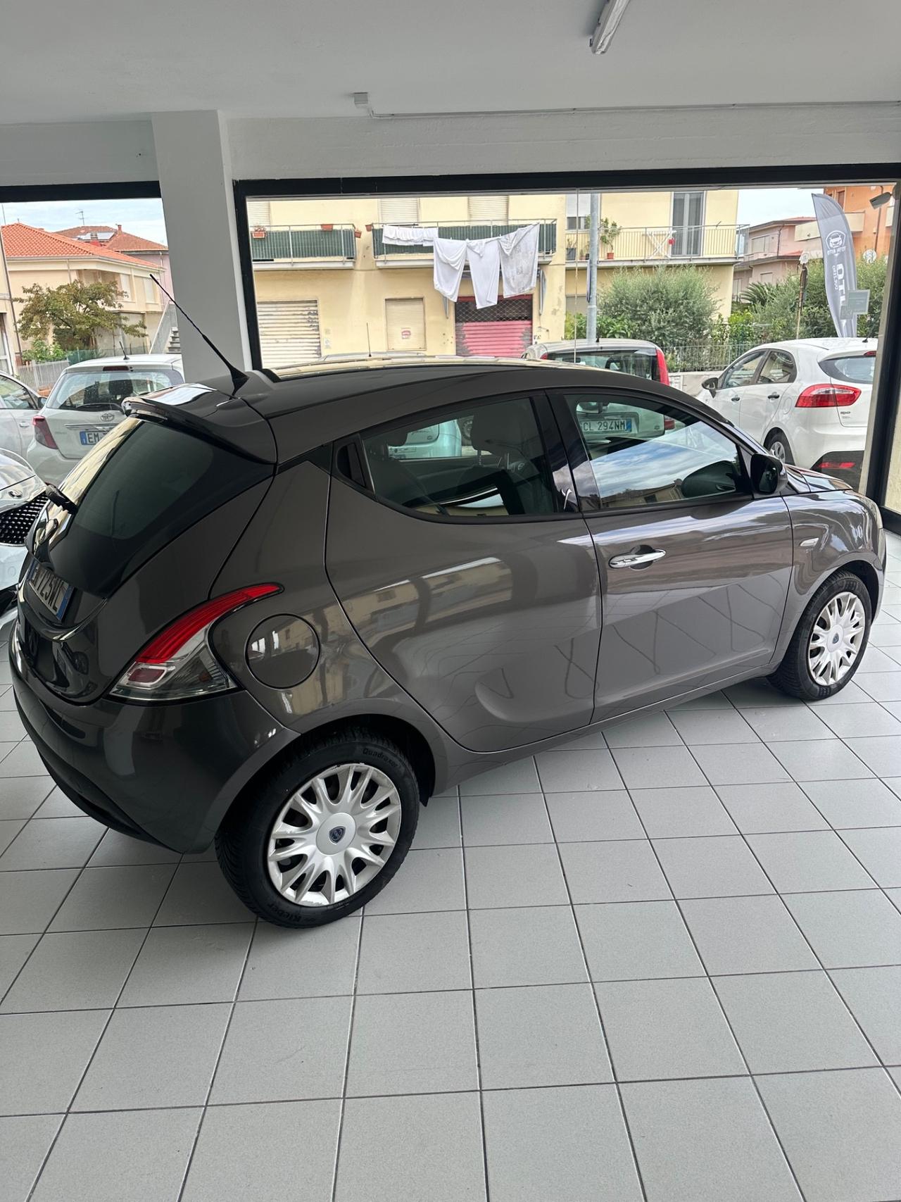 Lancia Ypsilon 1.3 MJT 16V 95 CV 5 porte S&S Platinum