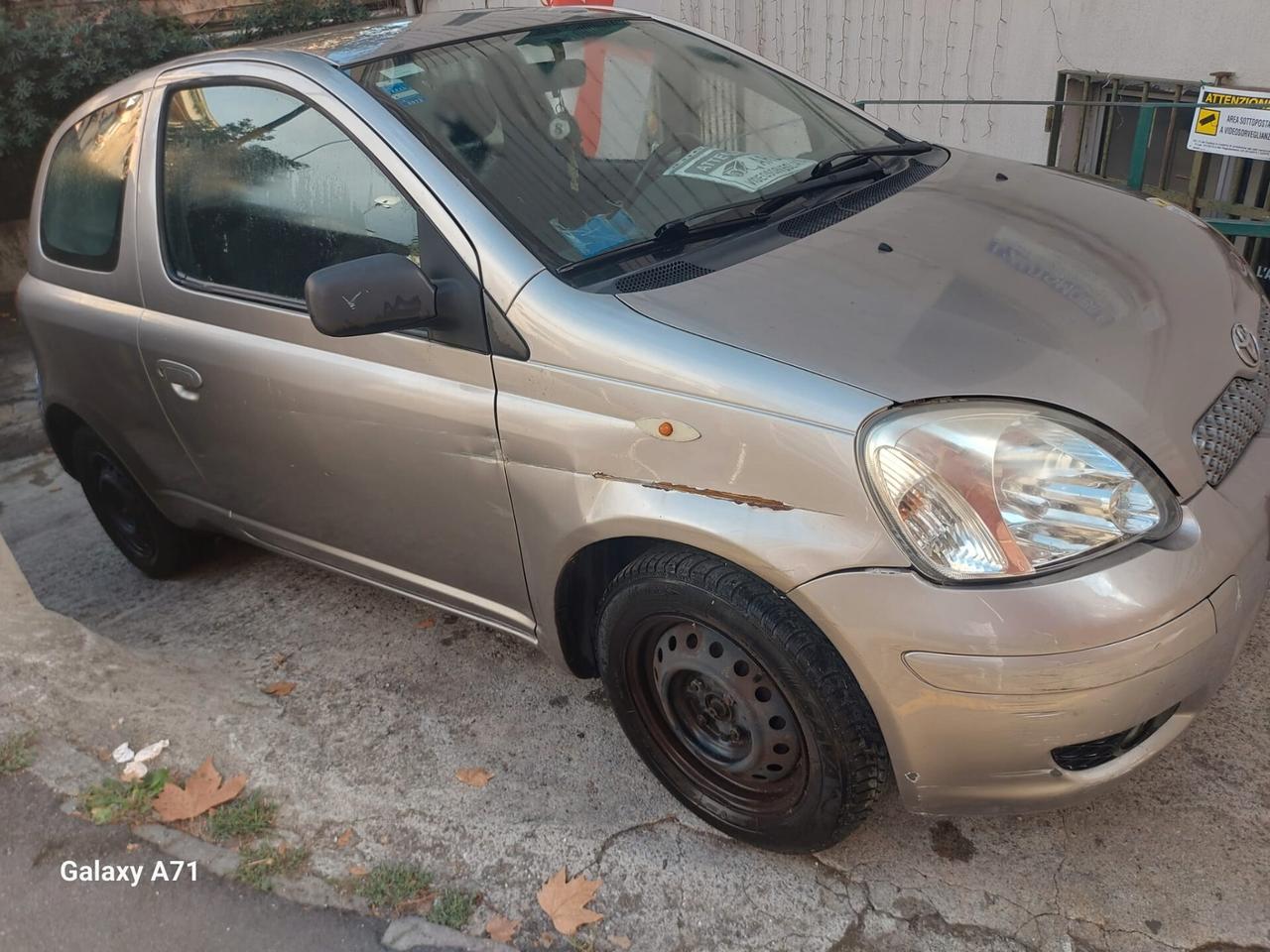 Toyota Yaris 1.3i 16V cat 3 porte Sol Blue