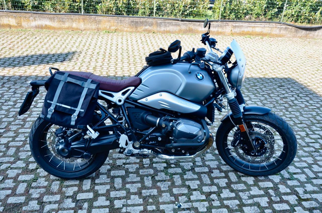 BMW R 12 NINET SCRAMBLER, AKRAPOVIČ
