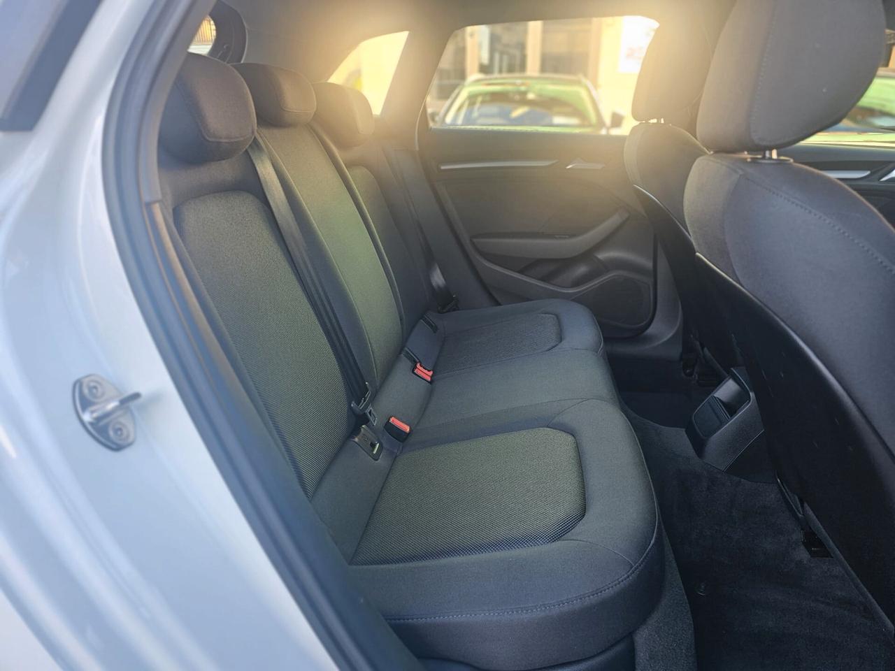 Audi A3 SPB 1.4 TFSI S tronic g-tron Business