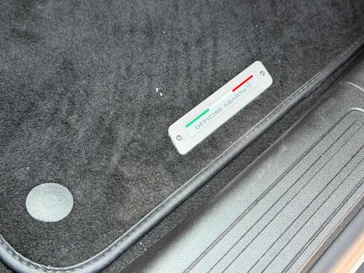 Abarth 695 1.4 Turbo T-Jet 180 CV