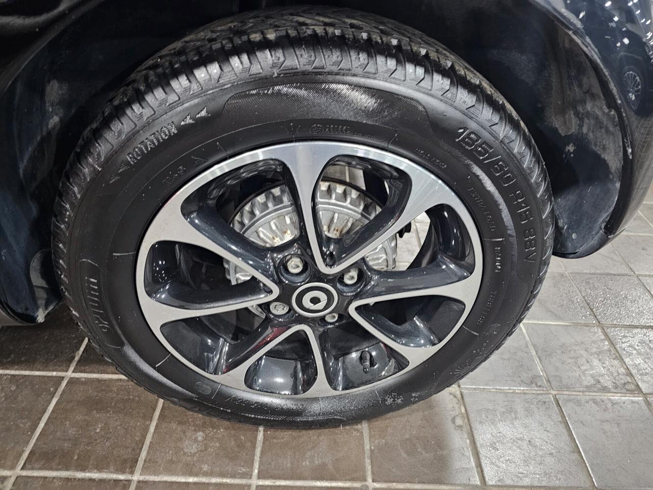 NUOVA SMART FORTWO CABRIO 1.0 BENZ 70CV AUTOMATIC SUPER PASSION