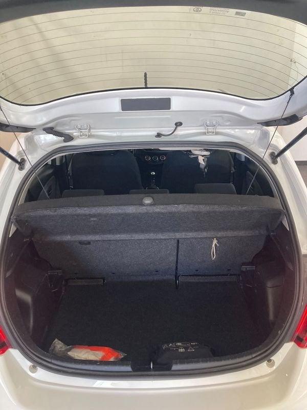 Toyota Yaris Yaris 5p 1.3 Lounge my16