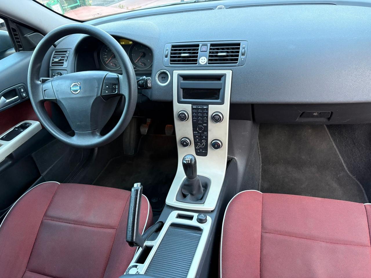 VOLVO C30 1.6 D - 2009