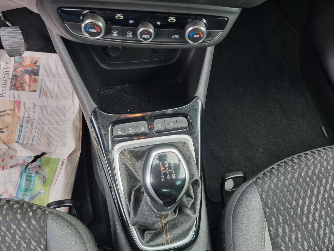 Opel Crossland X 1.2 12V Innovation - FARI LED