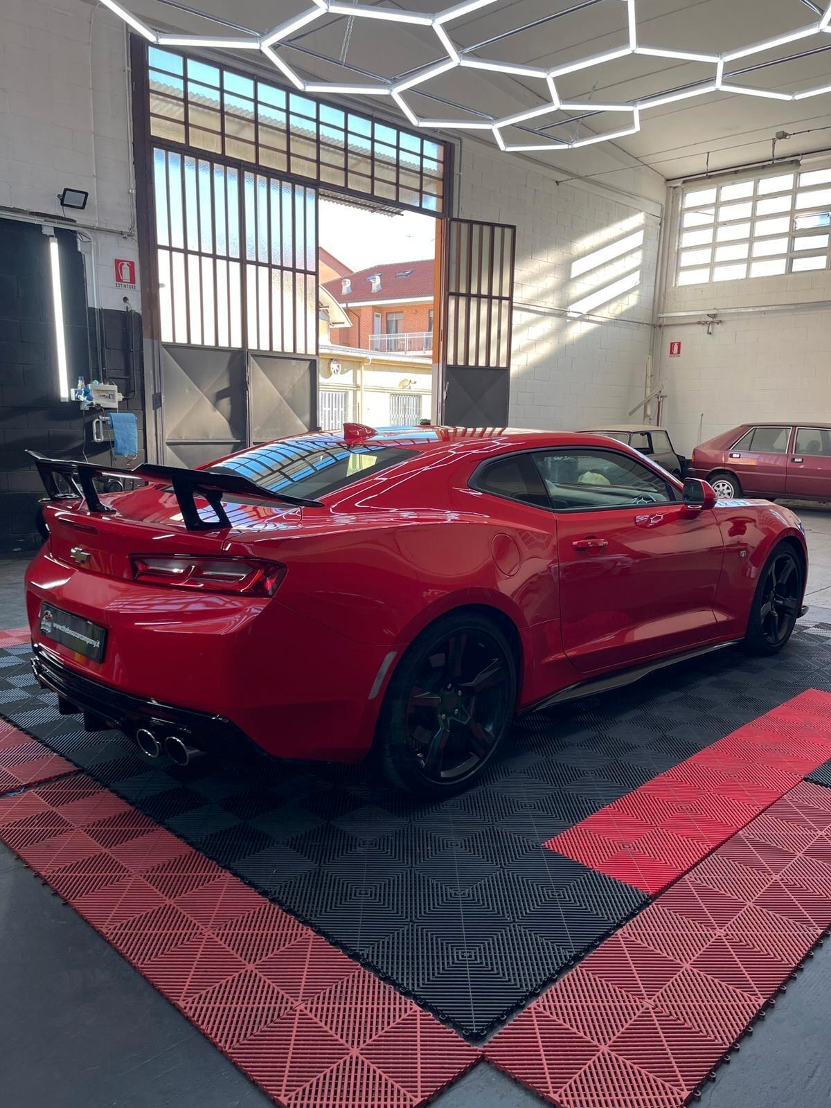 Chevrolet Camaro 6.2L V8