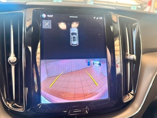 Volvo XC 60 XC60 B4 (d) automatico Core