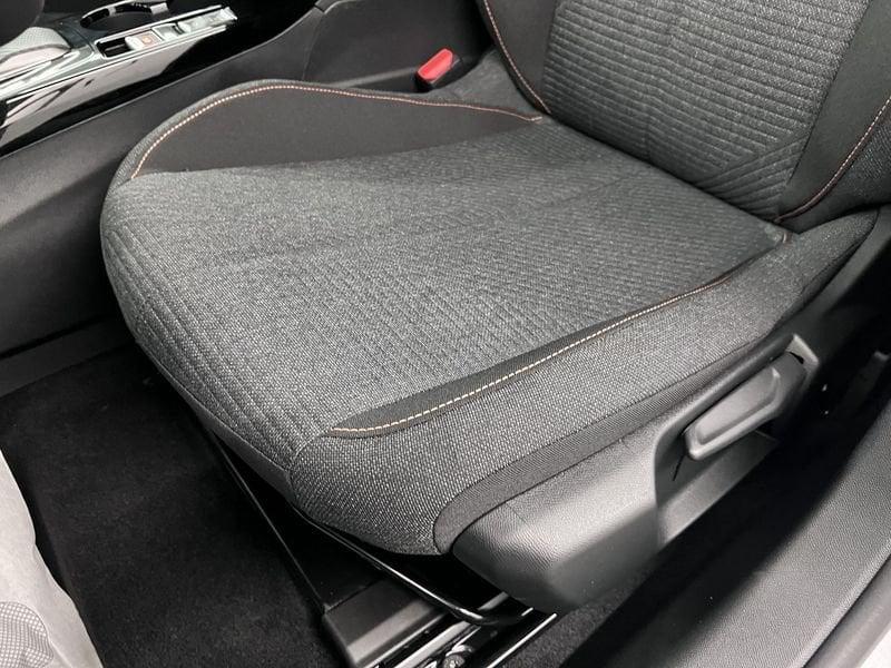 Peugeot 208 Business Hybrid 110 e-DCS6 auto