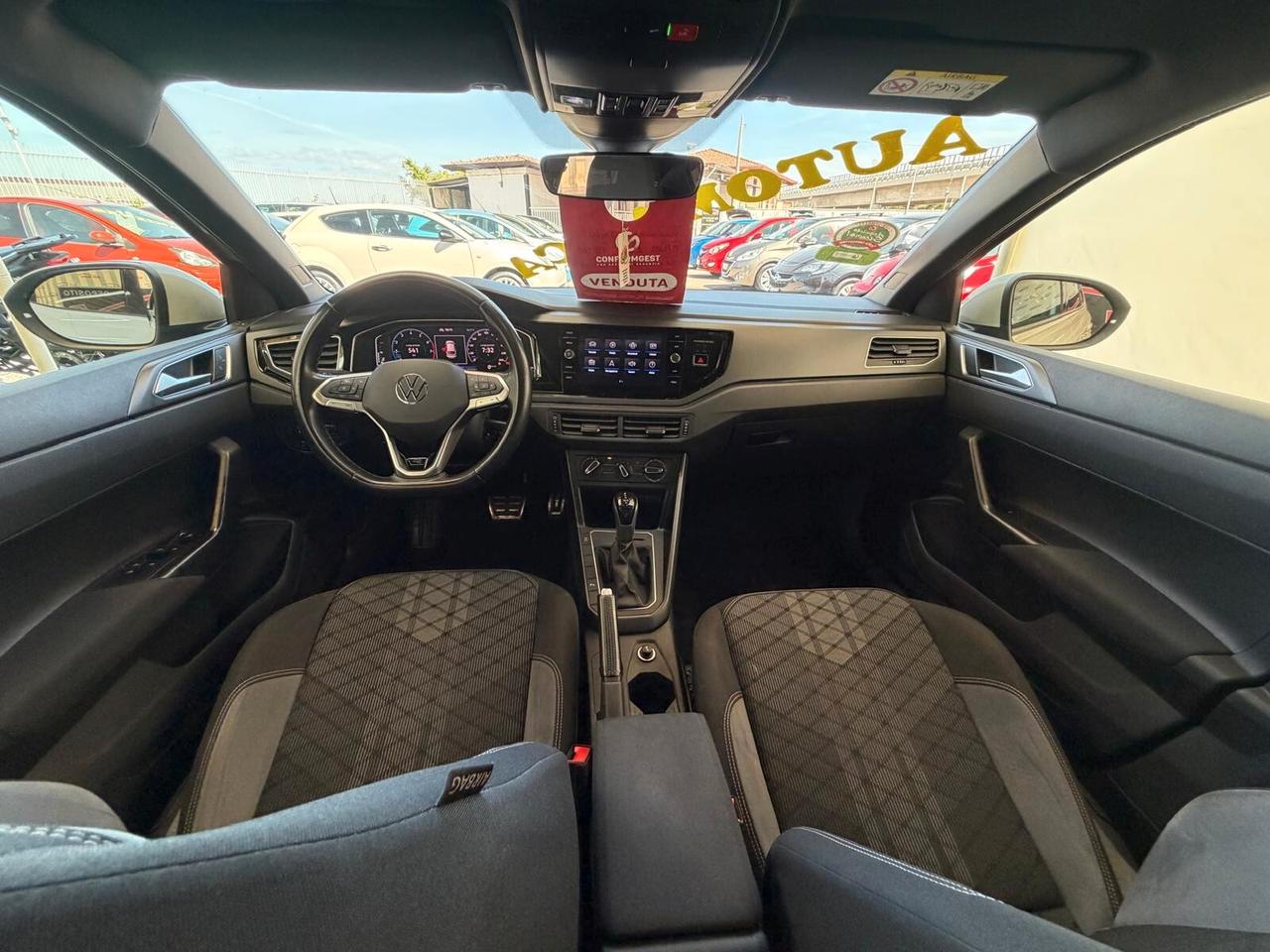 VOLKSWAGEN TAIGO 1.0 BENZINA 110CV AUTOMATICA