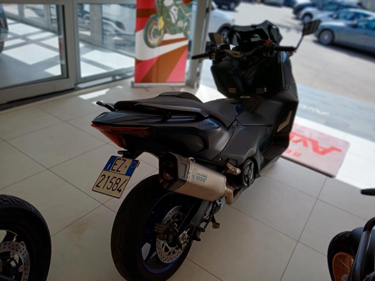 YAMAHA T-MAX 560