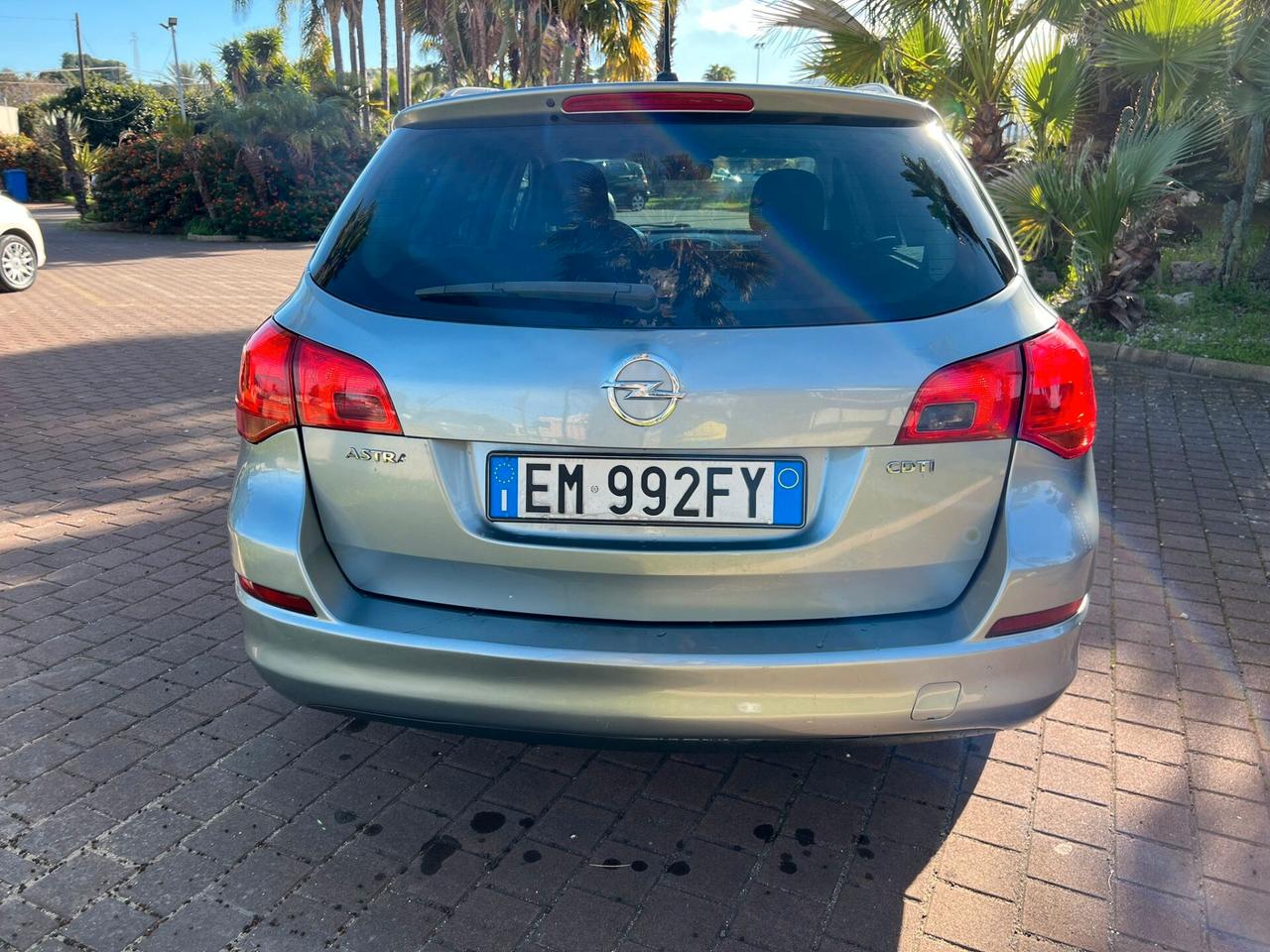 Opel Astra 1.7 CDTI 110CV Sports Tourer Cosmo Fleet