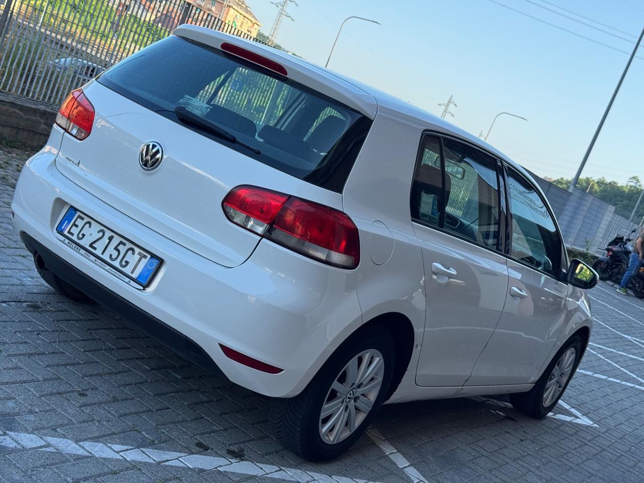 VOLKSWAGEN GOLF 1.6 TDI 5 PORTE PRONTA CONSEGNA