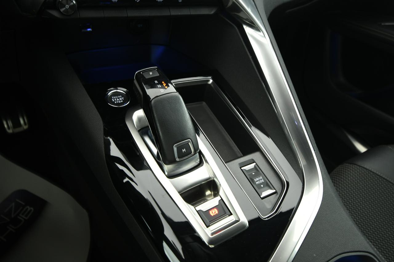 PEUGEOT 5008 1.5 bluehdi GT Pack s&s 130cv eat8 7P.TI ACC+CAMERA