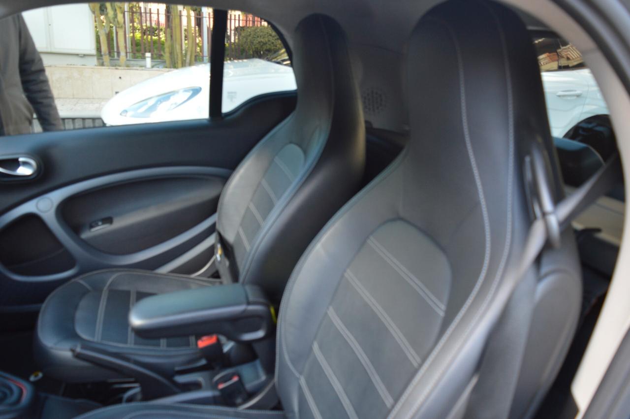 Smart ForTwo EQ Racingreen (22kW)