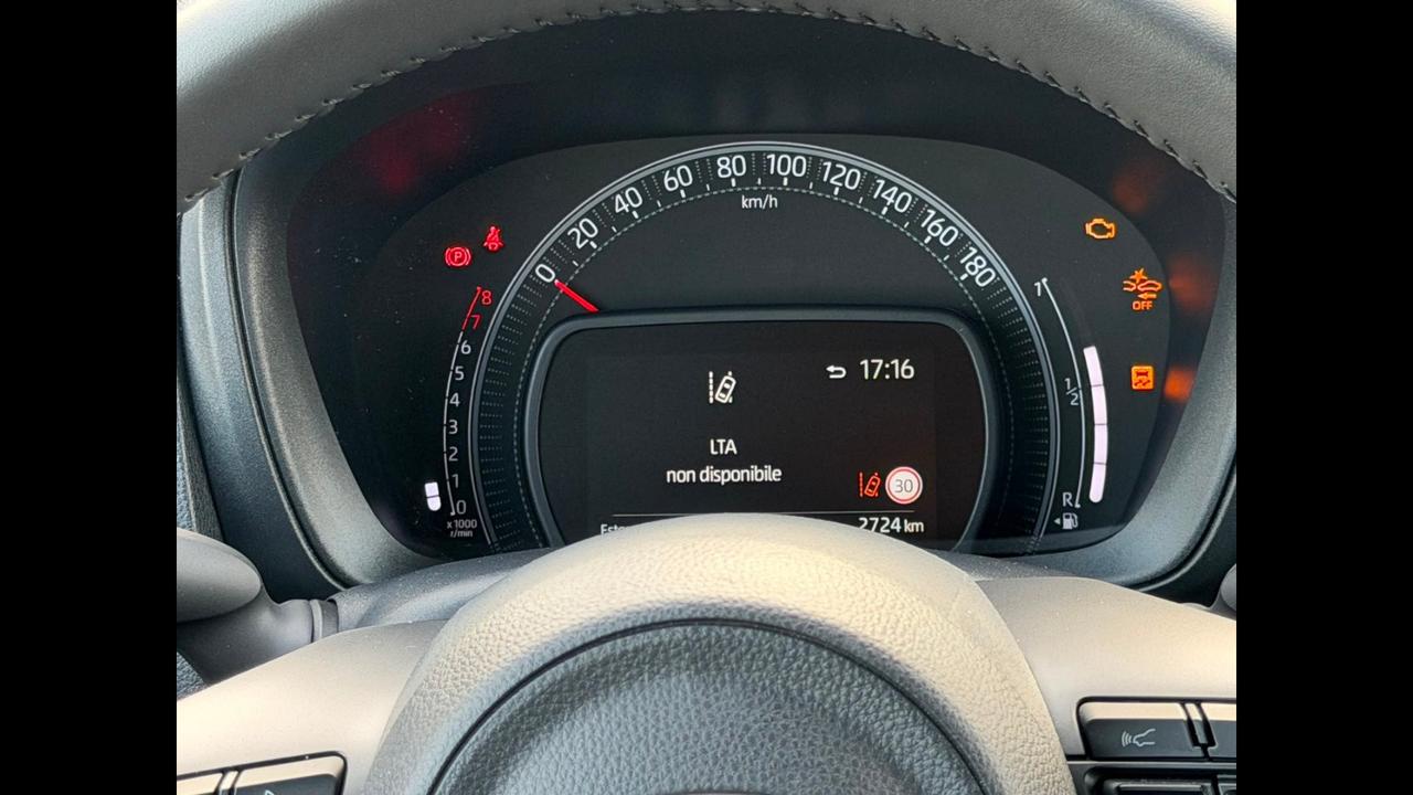 TOYOTA Aygo X - Aygo X 1.0 Active 72cv