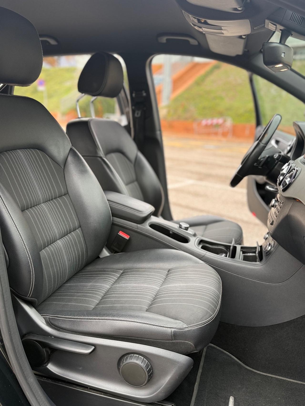 Mercedes-benz A 180 CDI Automatic Premium OK NEOPATENTATI